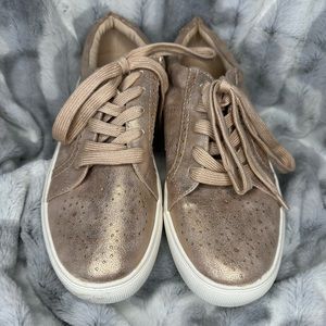 Report Collection ~ Women’s Rose Gold Sneakers. Size 8.5.